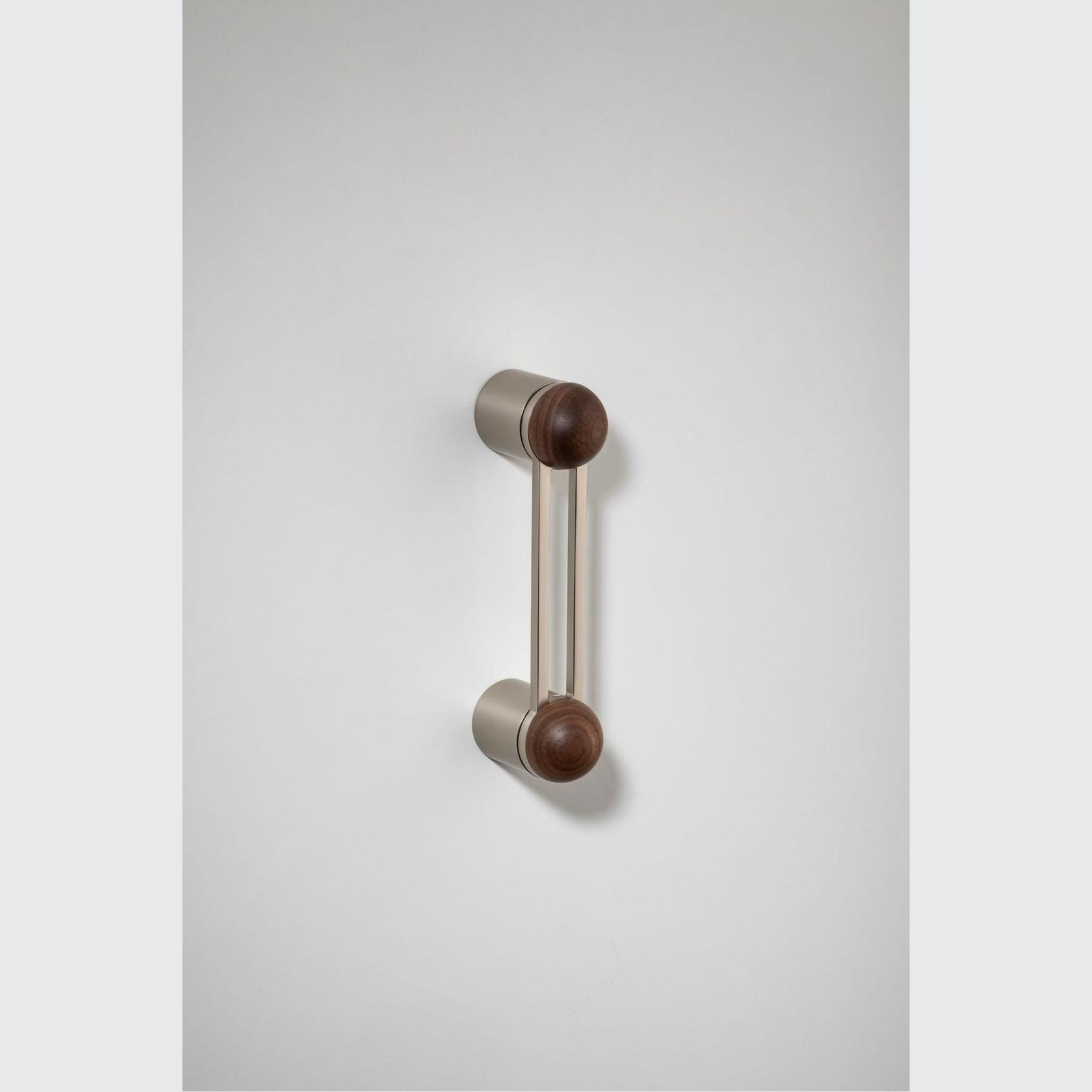 H04 Pull Handle Short gallery detail image