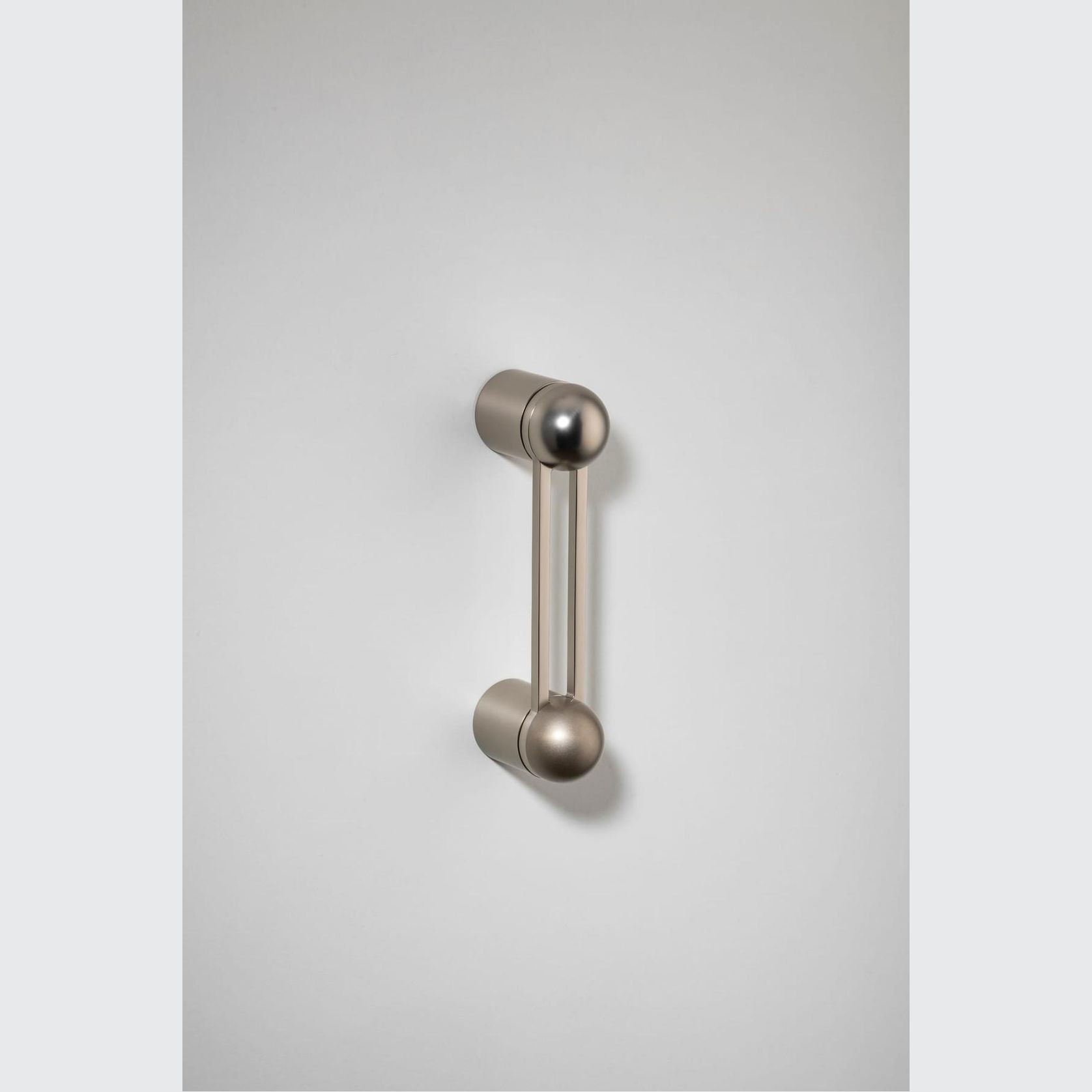 H04 Pull Handle Short gallery detail image