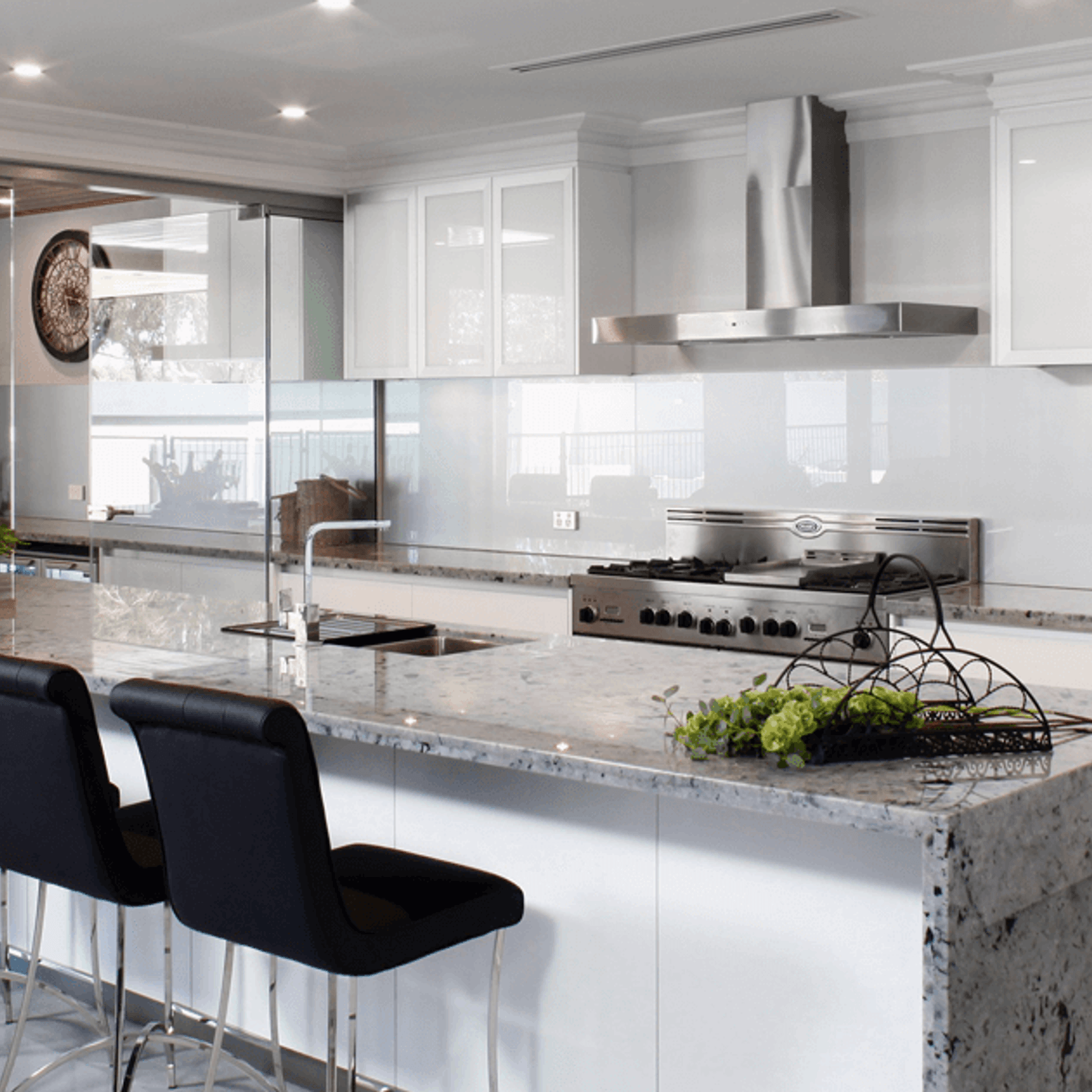 Silent Wallmount Rangehood 1200mm - DS3170-12S gallery detail image