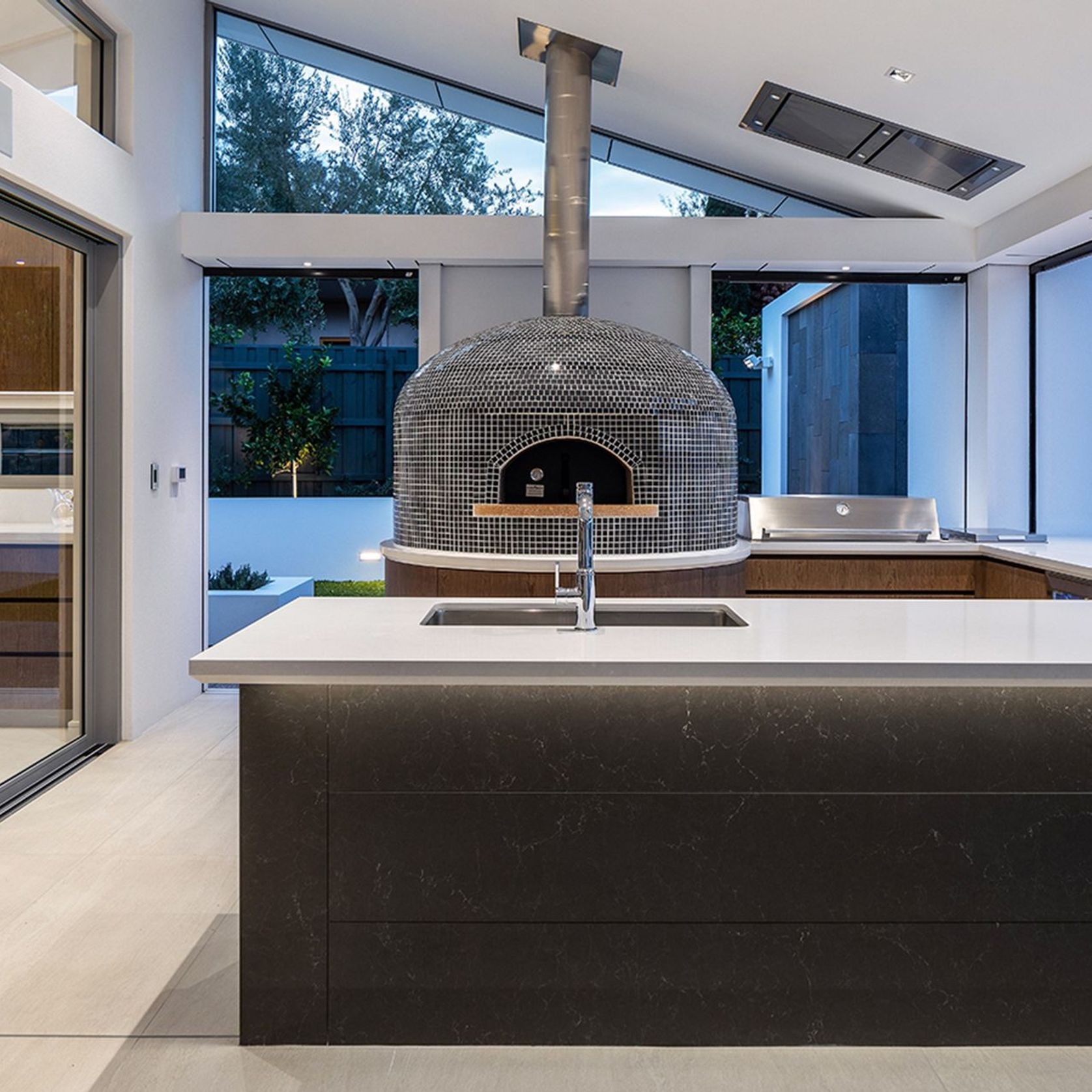 Silent Cassette Rangehood 1200mm - UM4220-12S gallery detail image