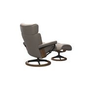 Stressless® Magic (M) Signature Recliner gallery detail image