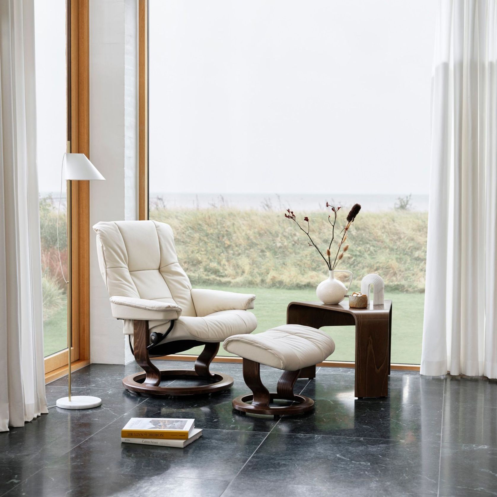 Stressless® Mayfair (M) Classic Recliner gallery detail image