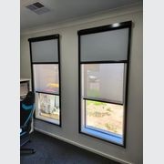 Indiana : Chainless Roller Blind gallery detail image