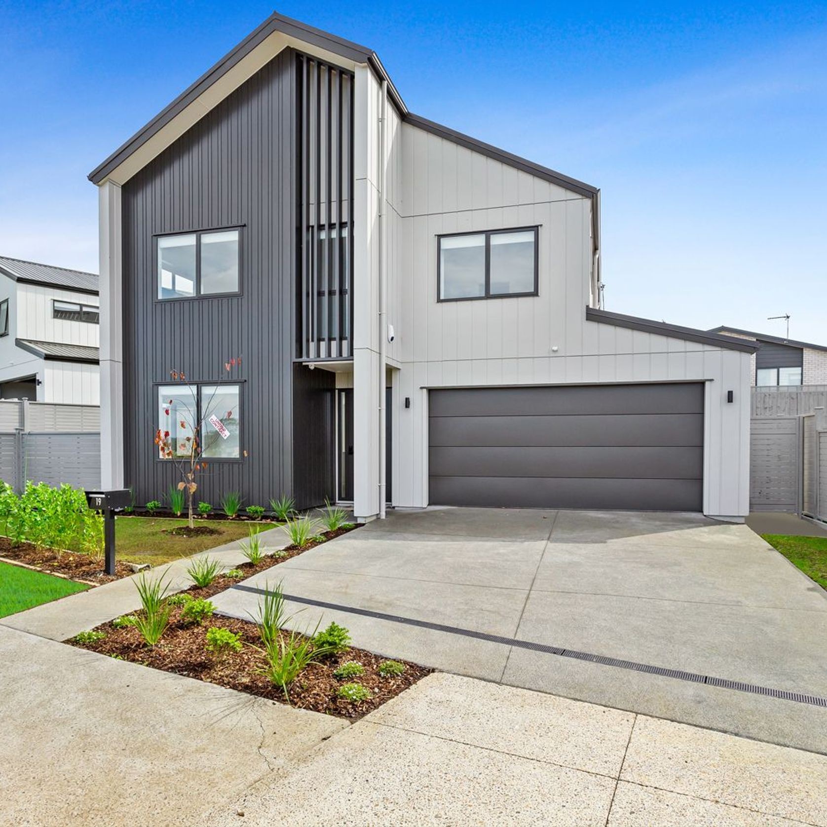 Smooth Sectional Garage Door gallery detail image