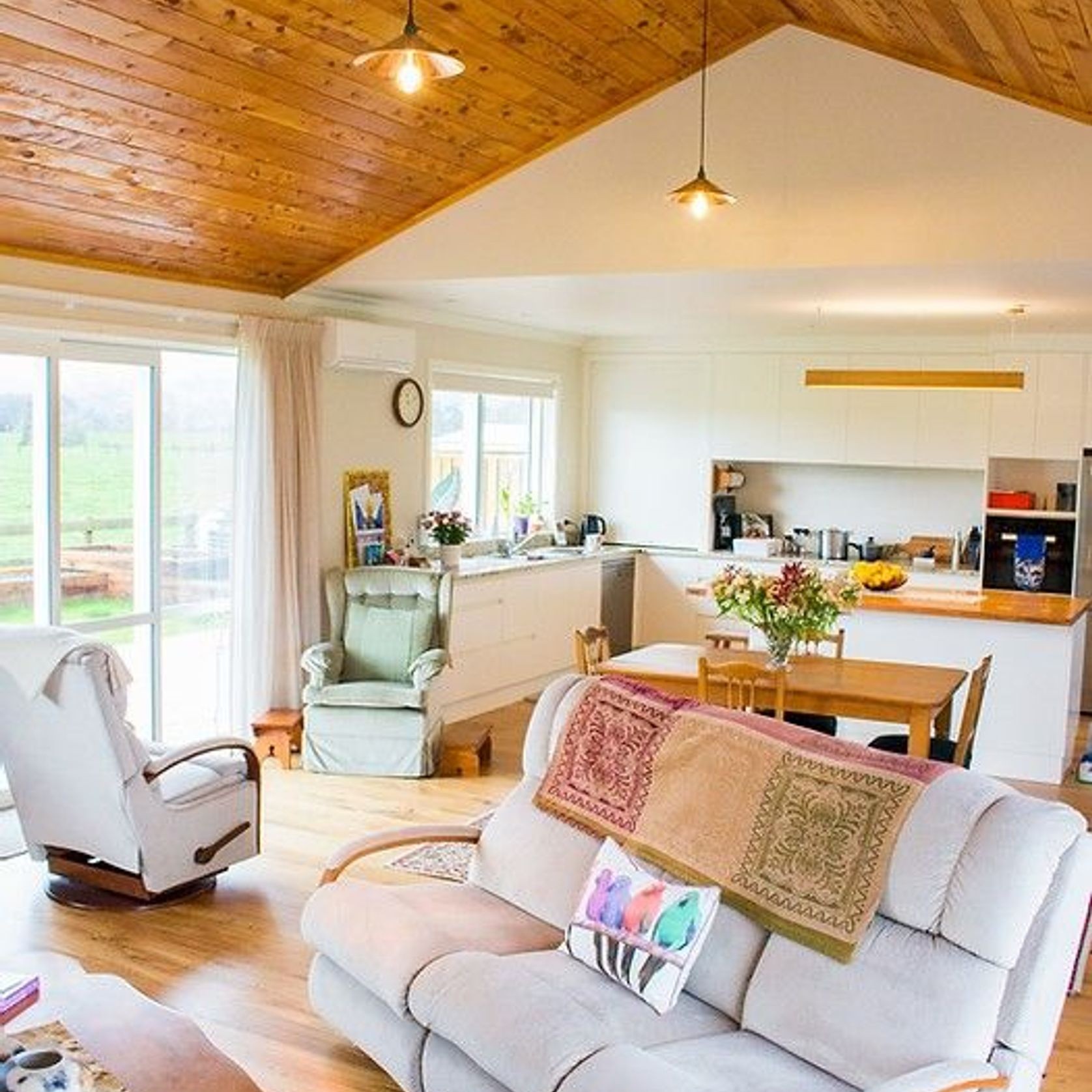 MD84 (Sarking TG&V - 128/18) gallery detail image