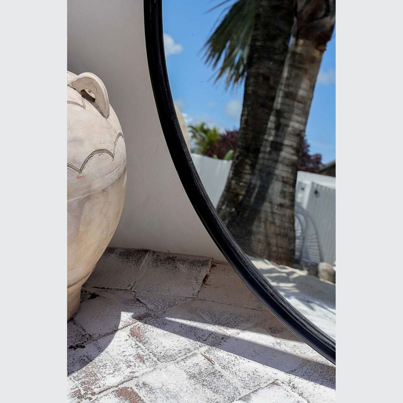 Standing Round Mirror 200cm – Black gallery detail image