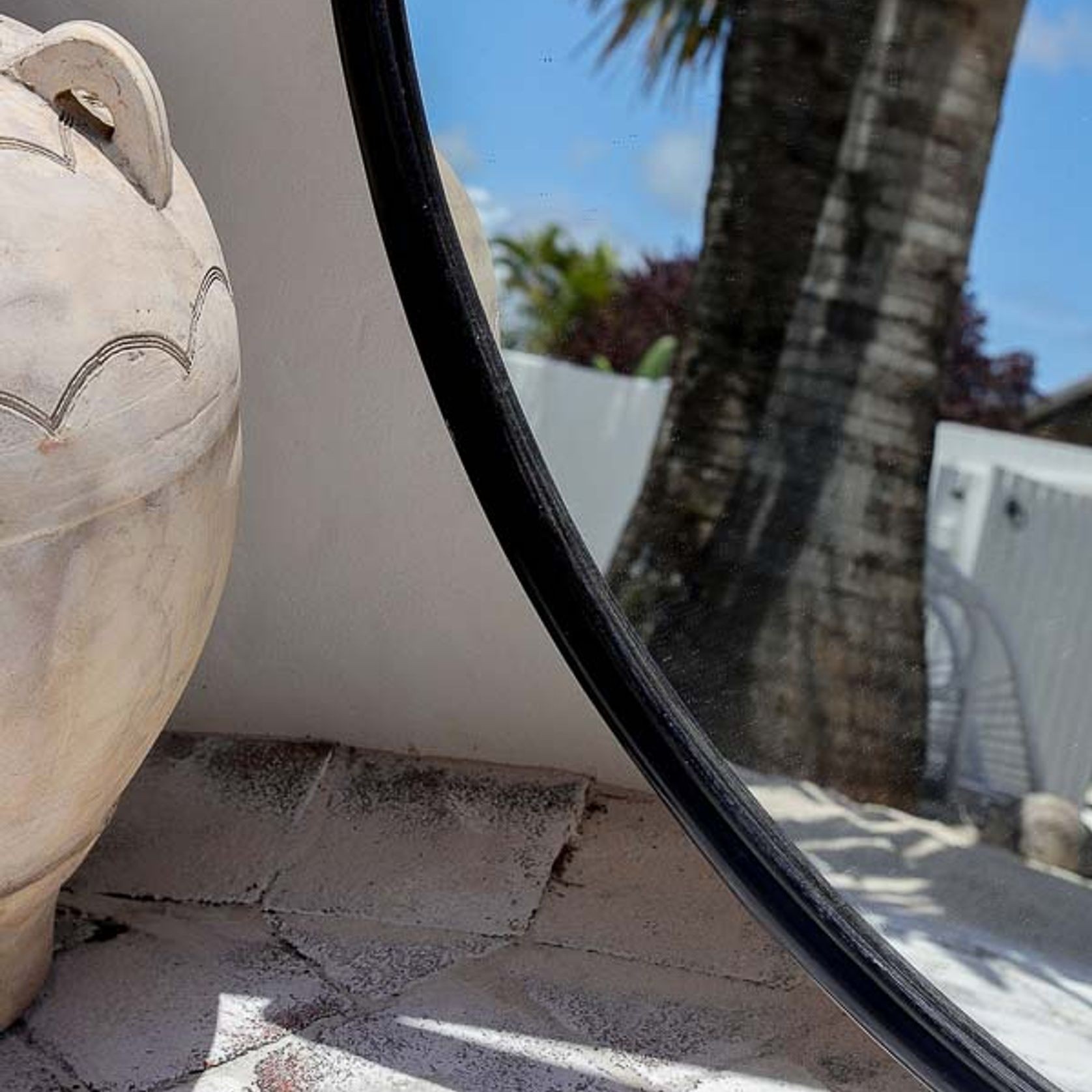 Standing Round Mirror 200cm – Black gallery detail image