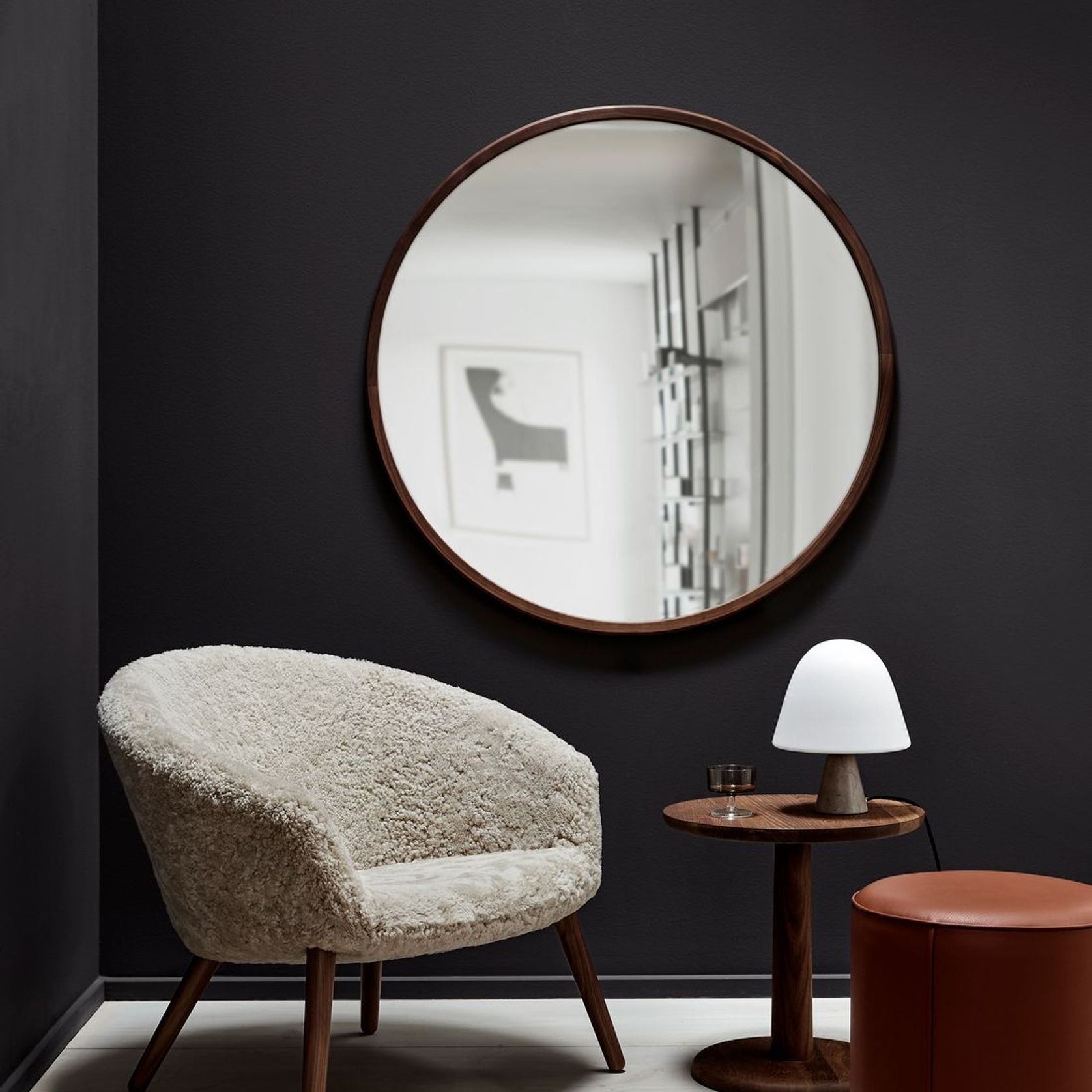 Silhouette Mirror Round by Fredericia gallery detail image