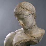 "Discophorus" Bust gallery detail image