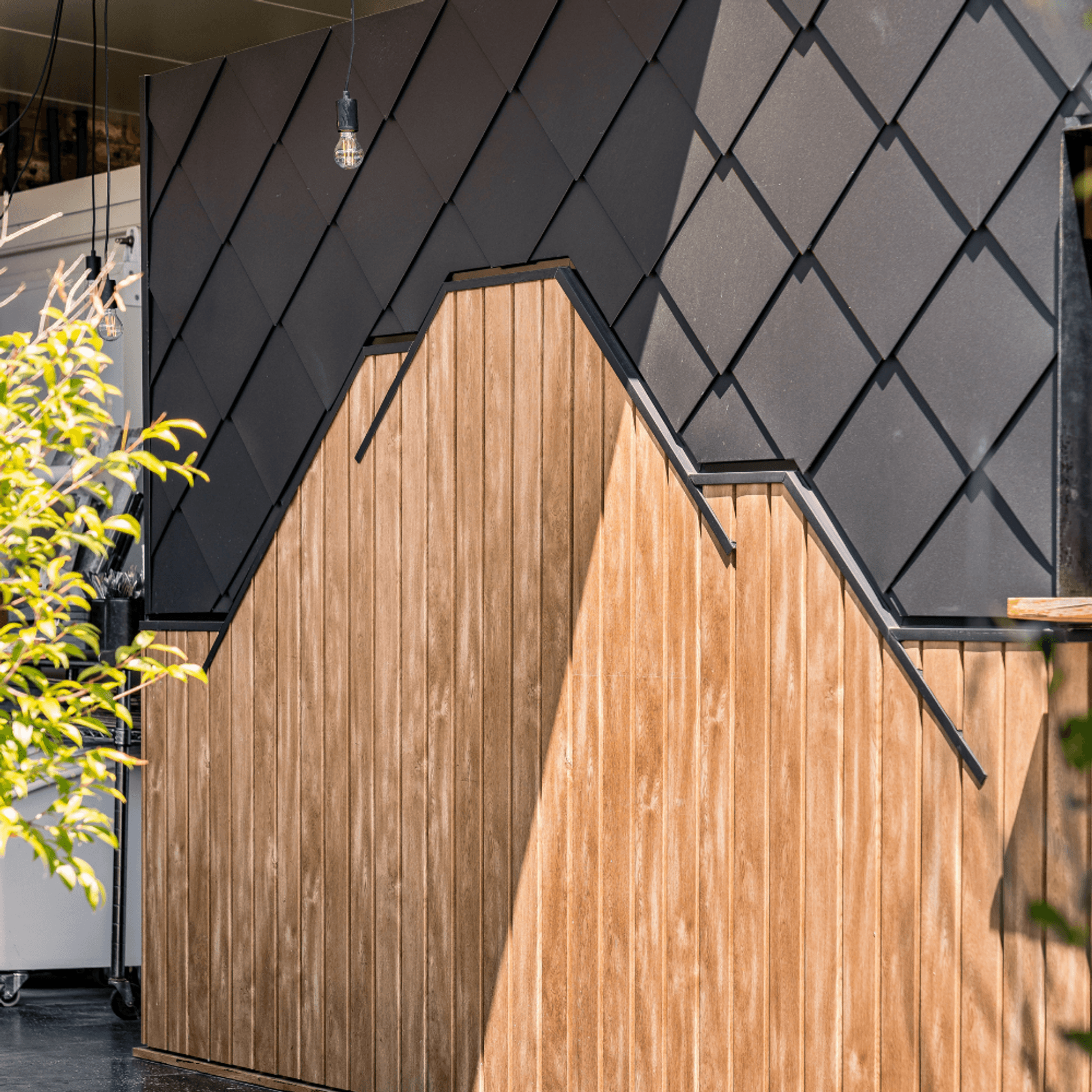 UniCote® LUX | Maple gallery detail image