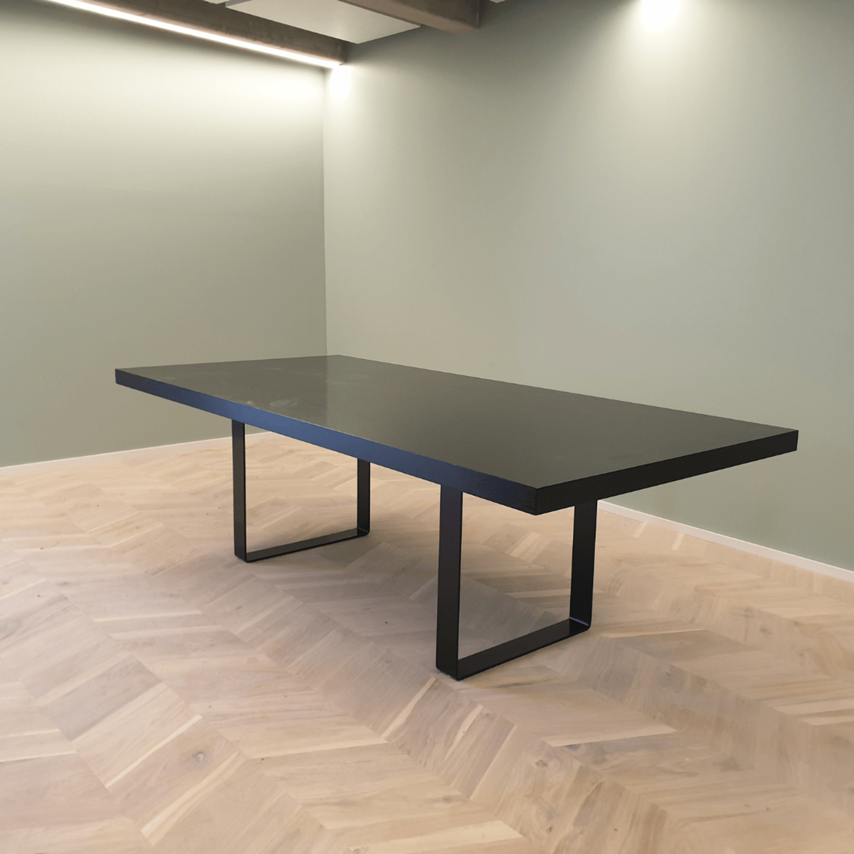 Ebony Executive Collection gallery detail image