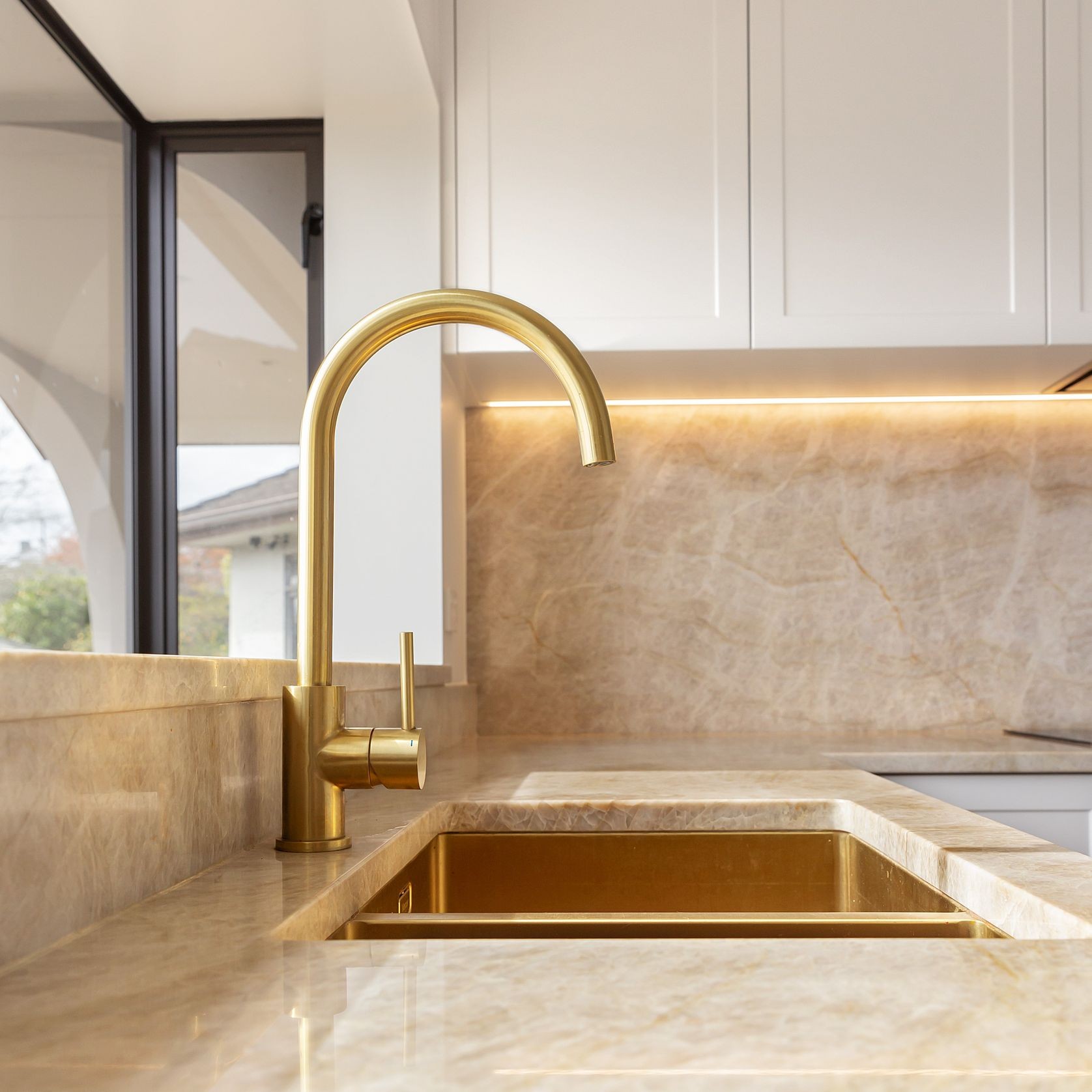 Aurora Coloured Stainless Steel Sinks by Mercer gallery detail image