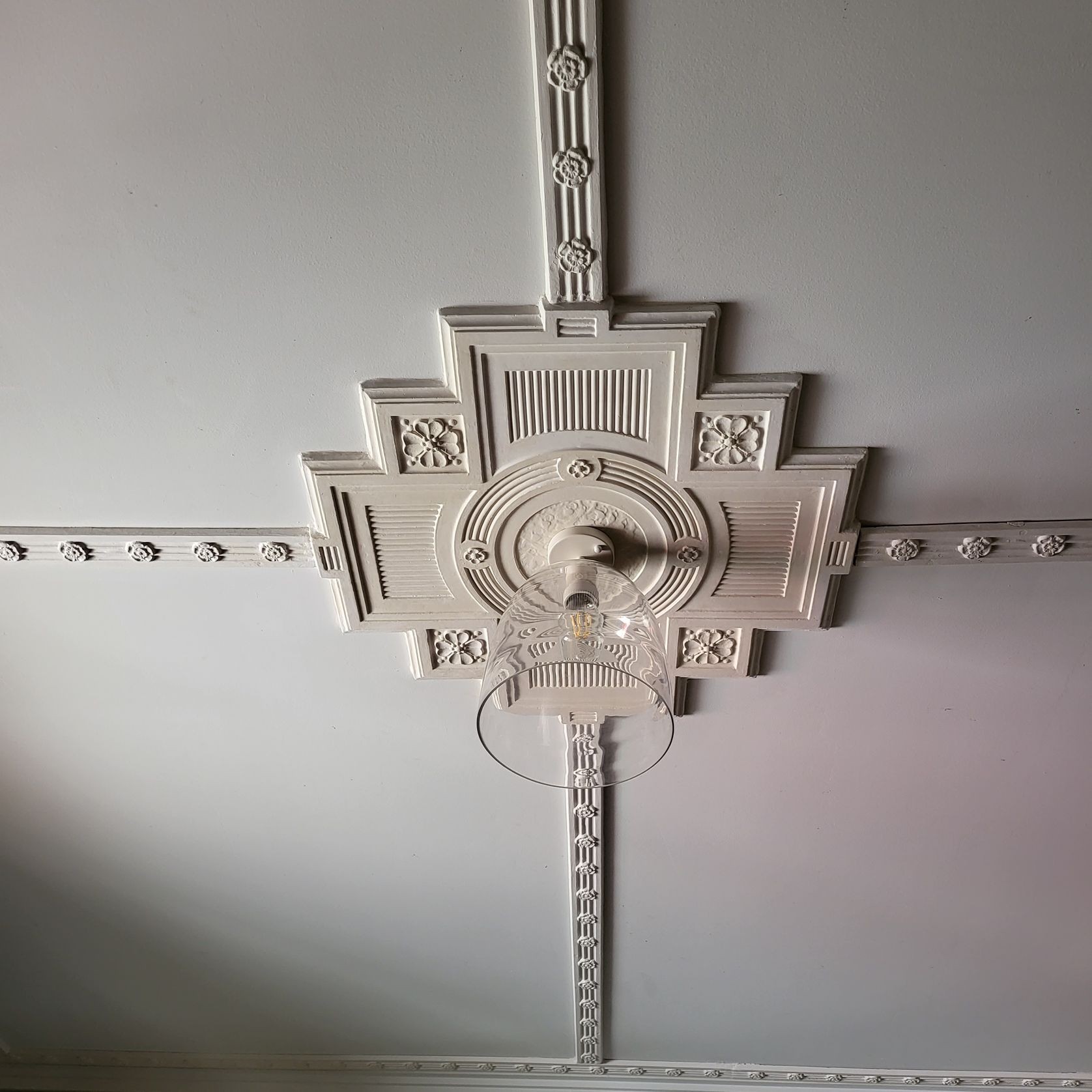 Ceiling Centres & Roses gallery detail image