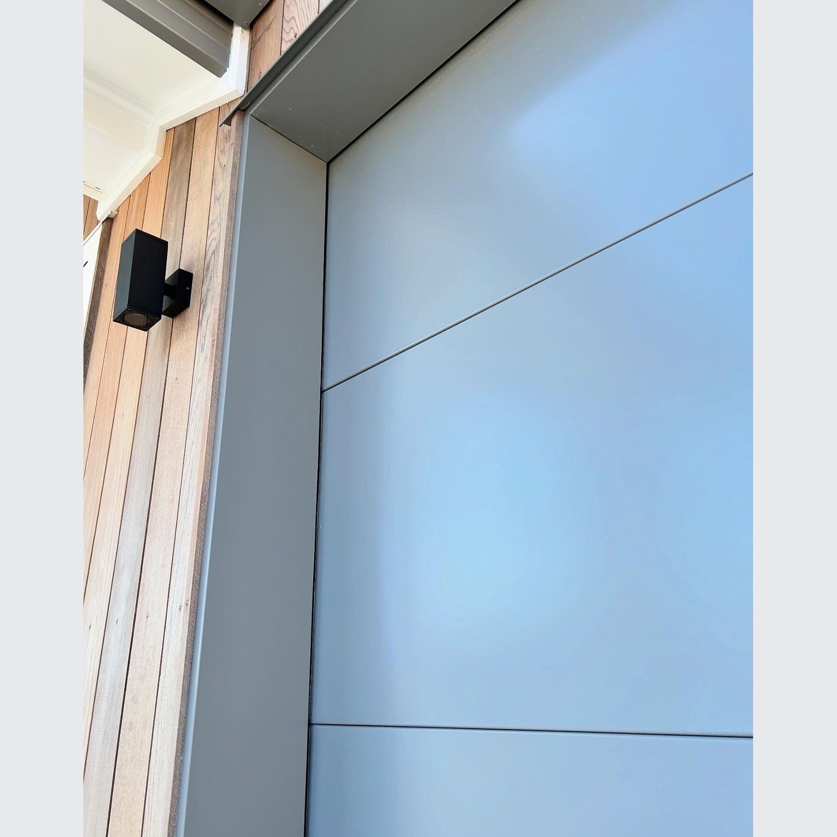 Ali Jamb Garage Door Surround for 140mm Framing gallery detail image