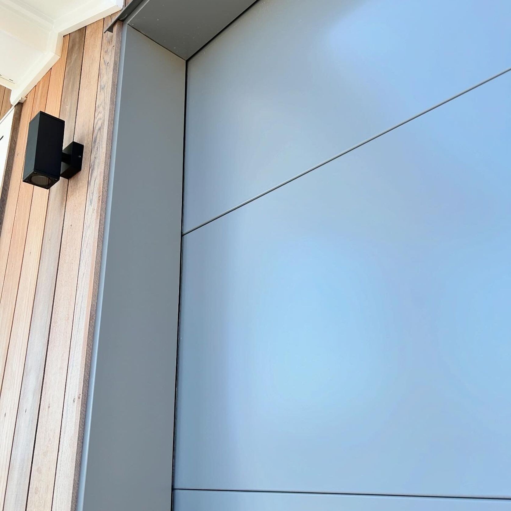 Ali Jamb Garage Door Surround for 140mm Framing gallery detail image