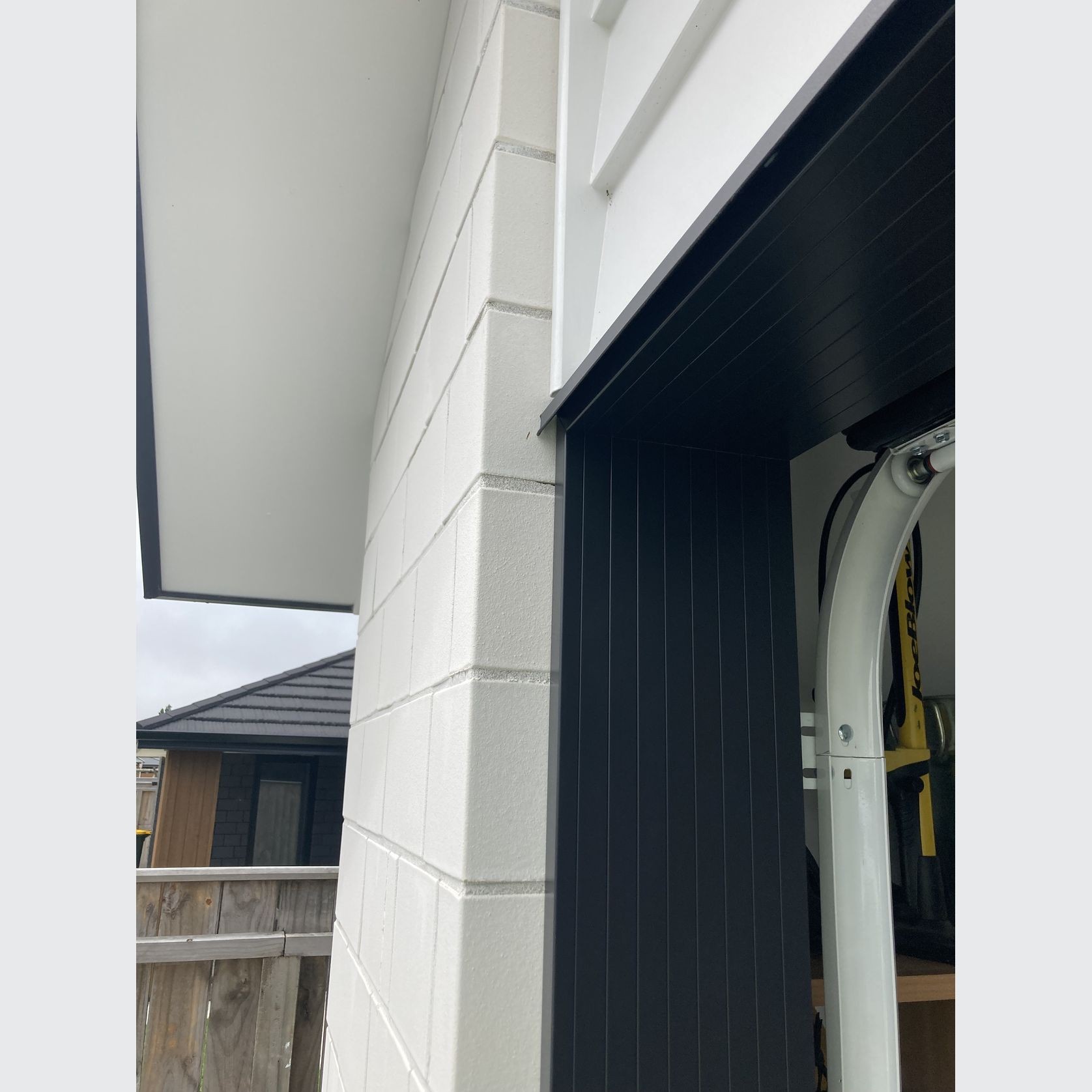 Ali Jamb Garage Door Surround Classic for 90mm Framing gallery detail image