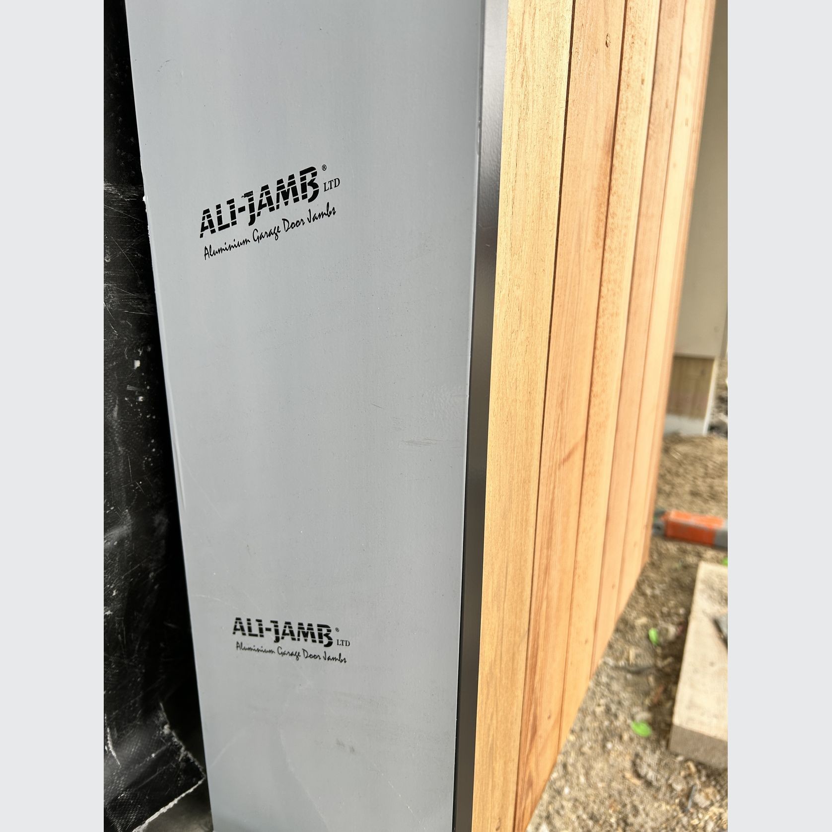 Ali Jamb Garage Door Surround for 140mm Framing gallery detail image