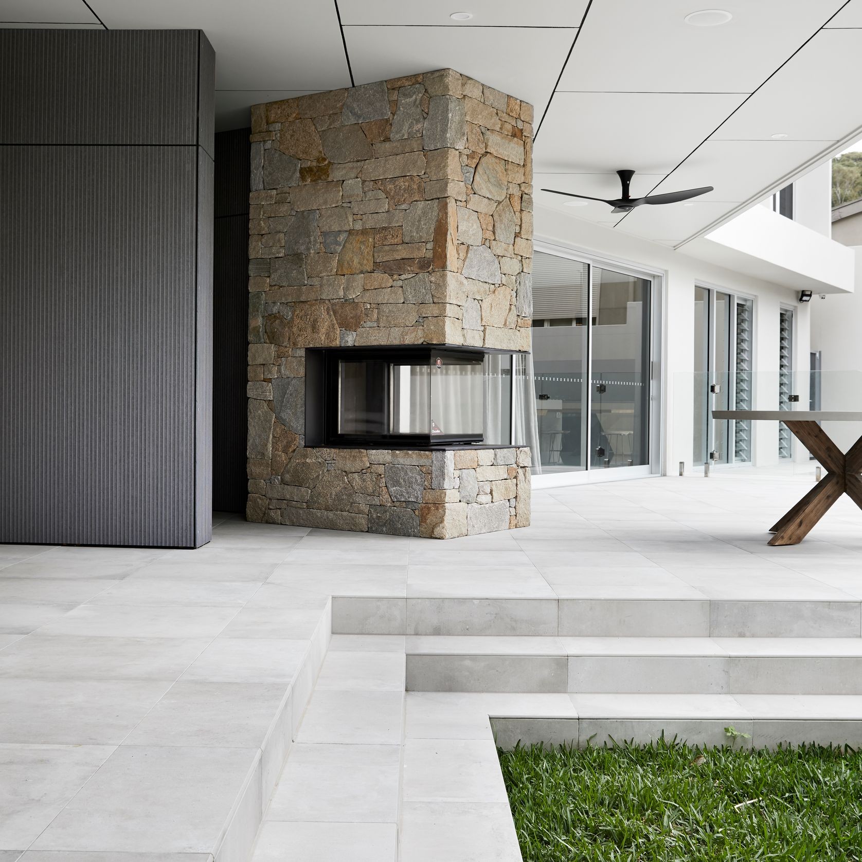 Eco Outdoor Freeform Stone Wall gallery detail image