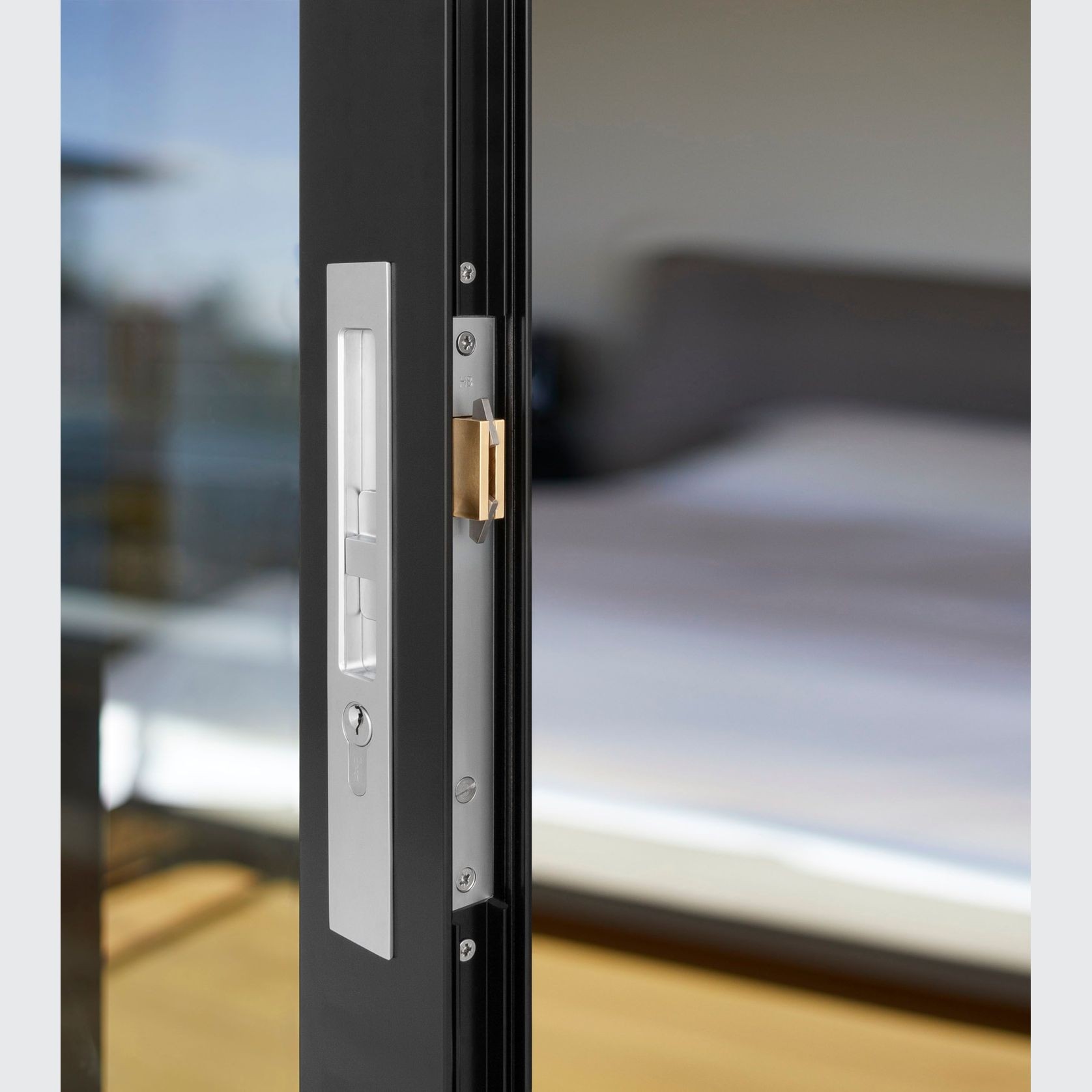 HB640 Series Narrow Sliding Door Lock – 33mm Backset gallery detail image