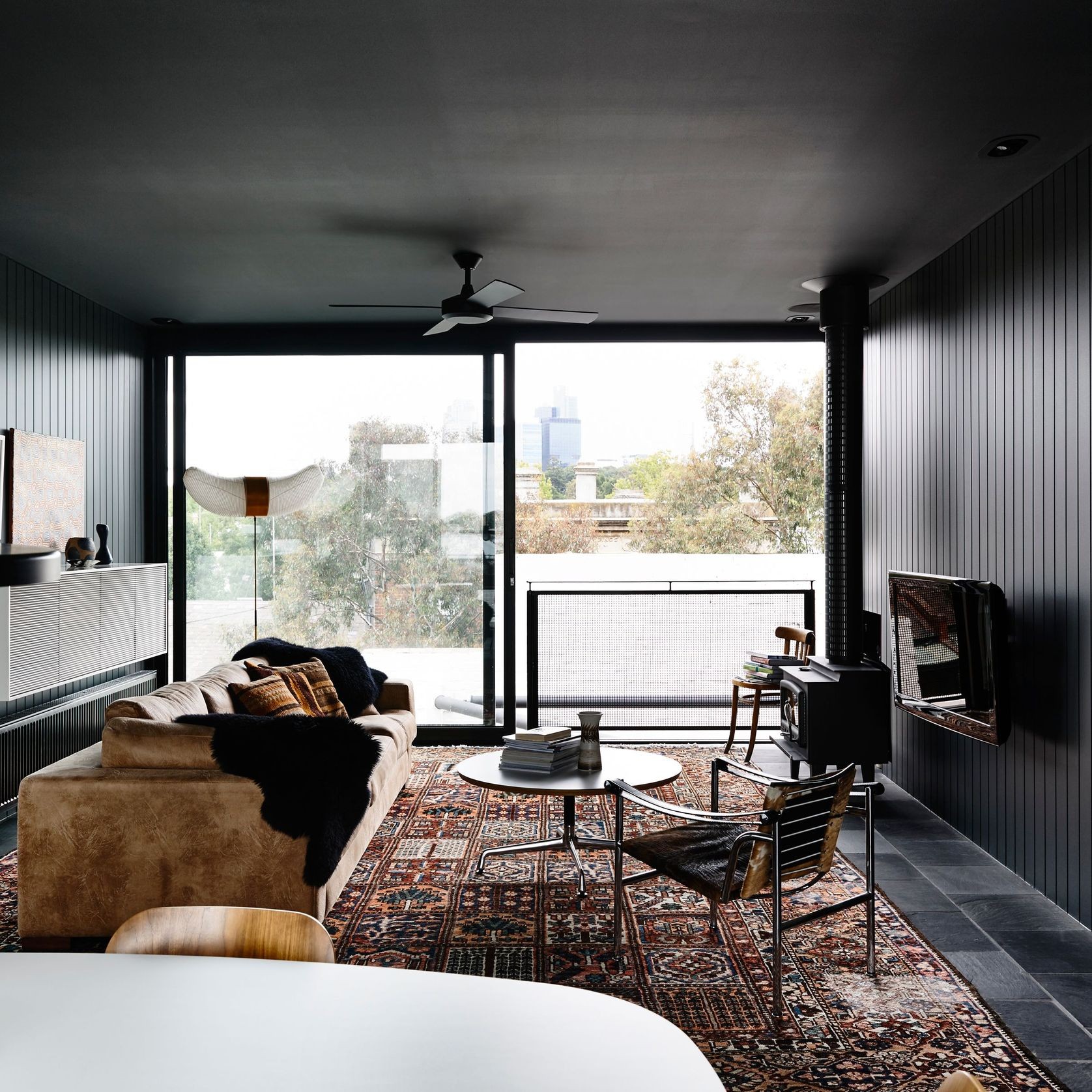 Elevate | Series 704 | Sliding Door gallery detail image