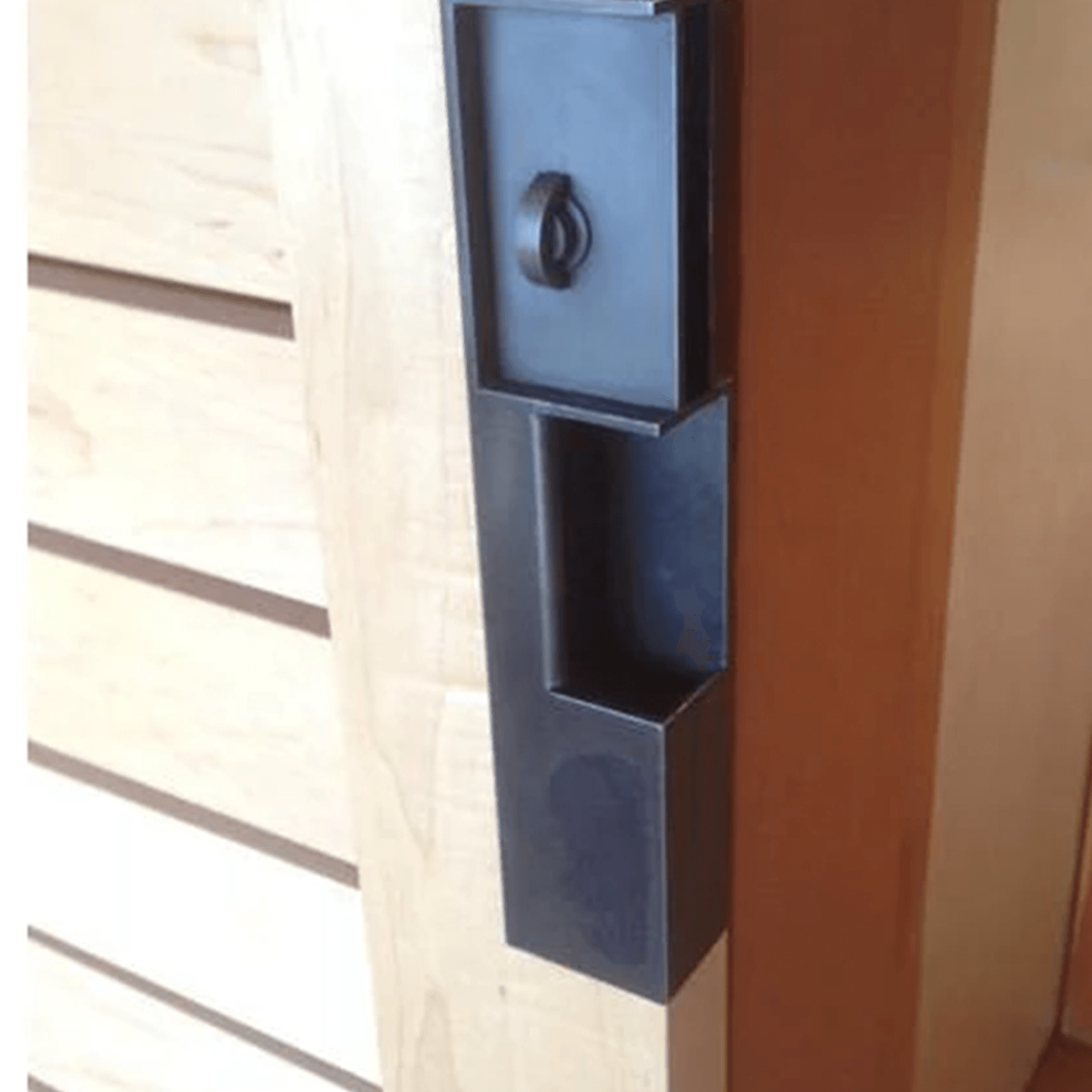 Tom Kundig - No Peek Privacy Sliding Door Pull gallery detail image