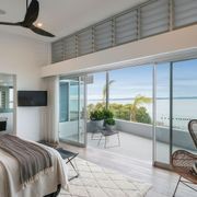 Elevate | Series 704 | Sliding Door gallery detail image