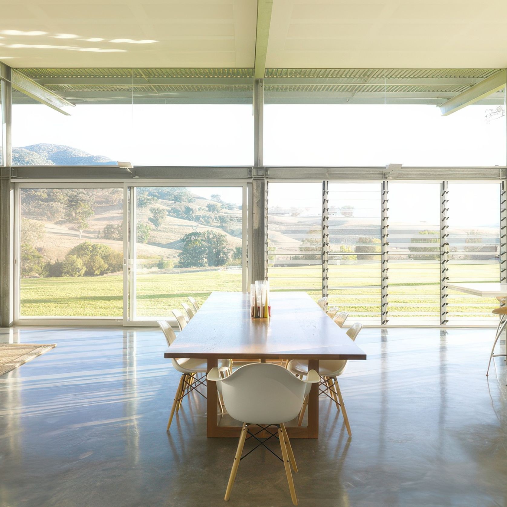 Elevate | Series 704 | Sliding Door gallery detail image