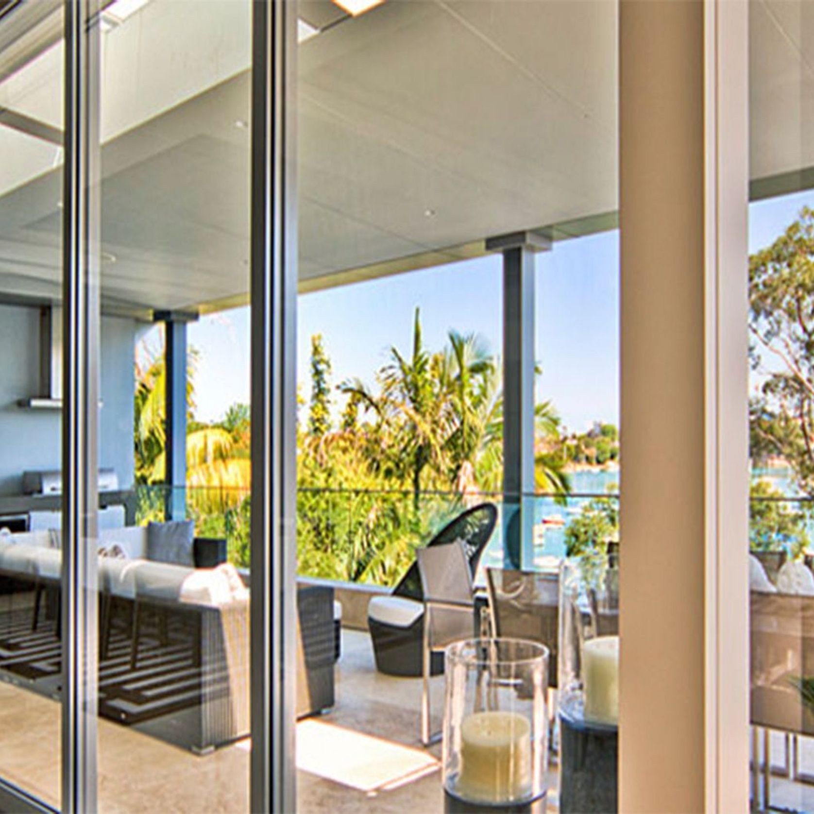 Elevate | Series 702 | Sliding Door gallery detail image