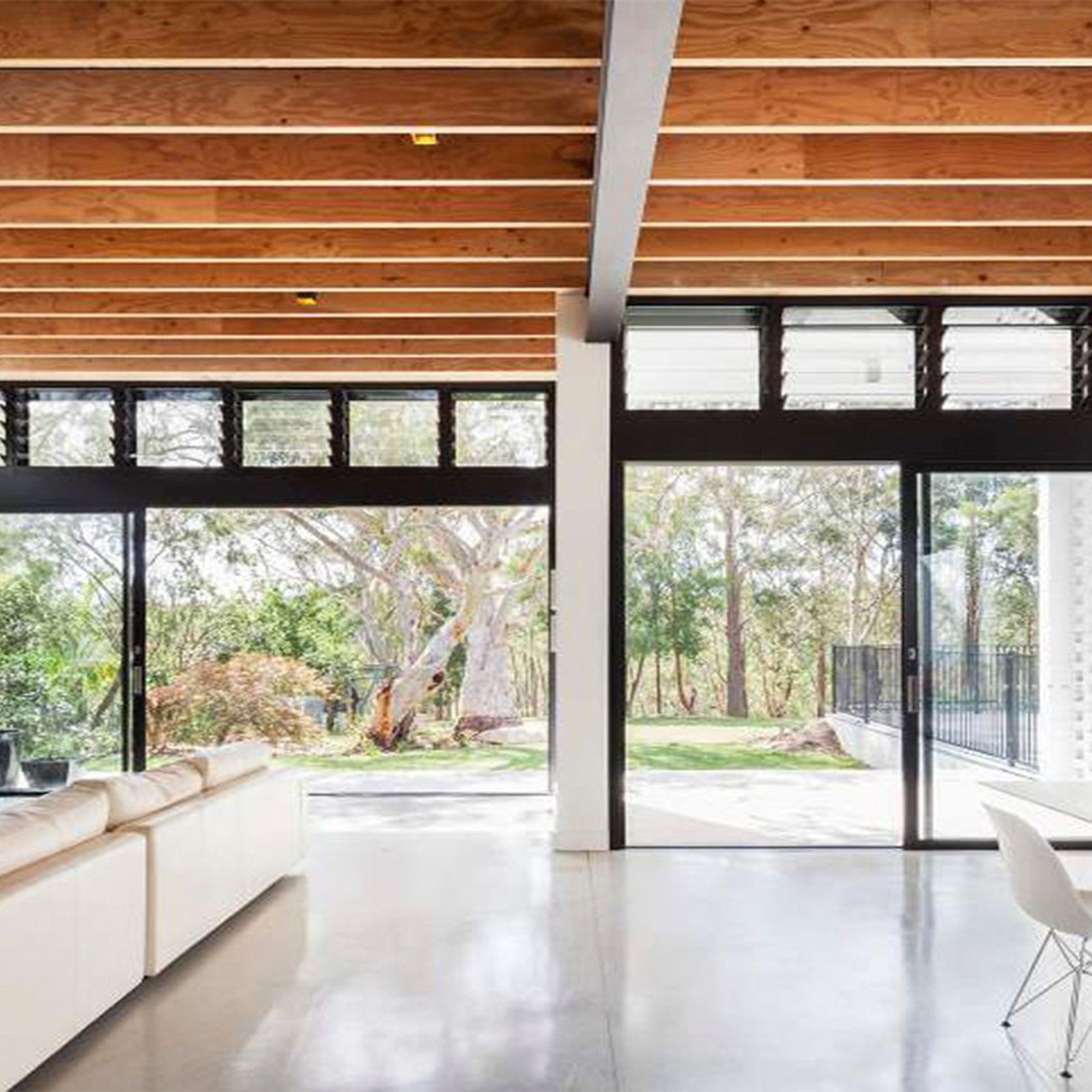 Vantage | Series 618 | Sliding Door gallery detail image