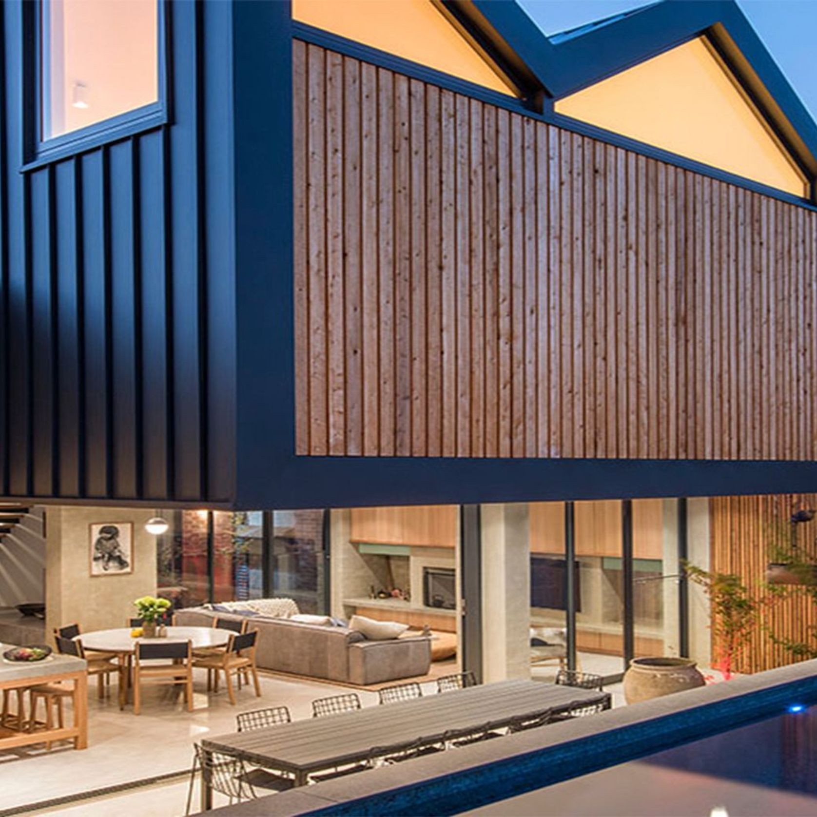 Elevate | Series 704 | Sliding Door gallery detail image