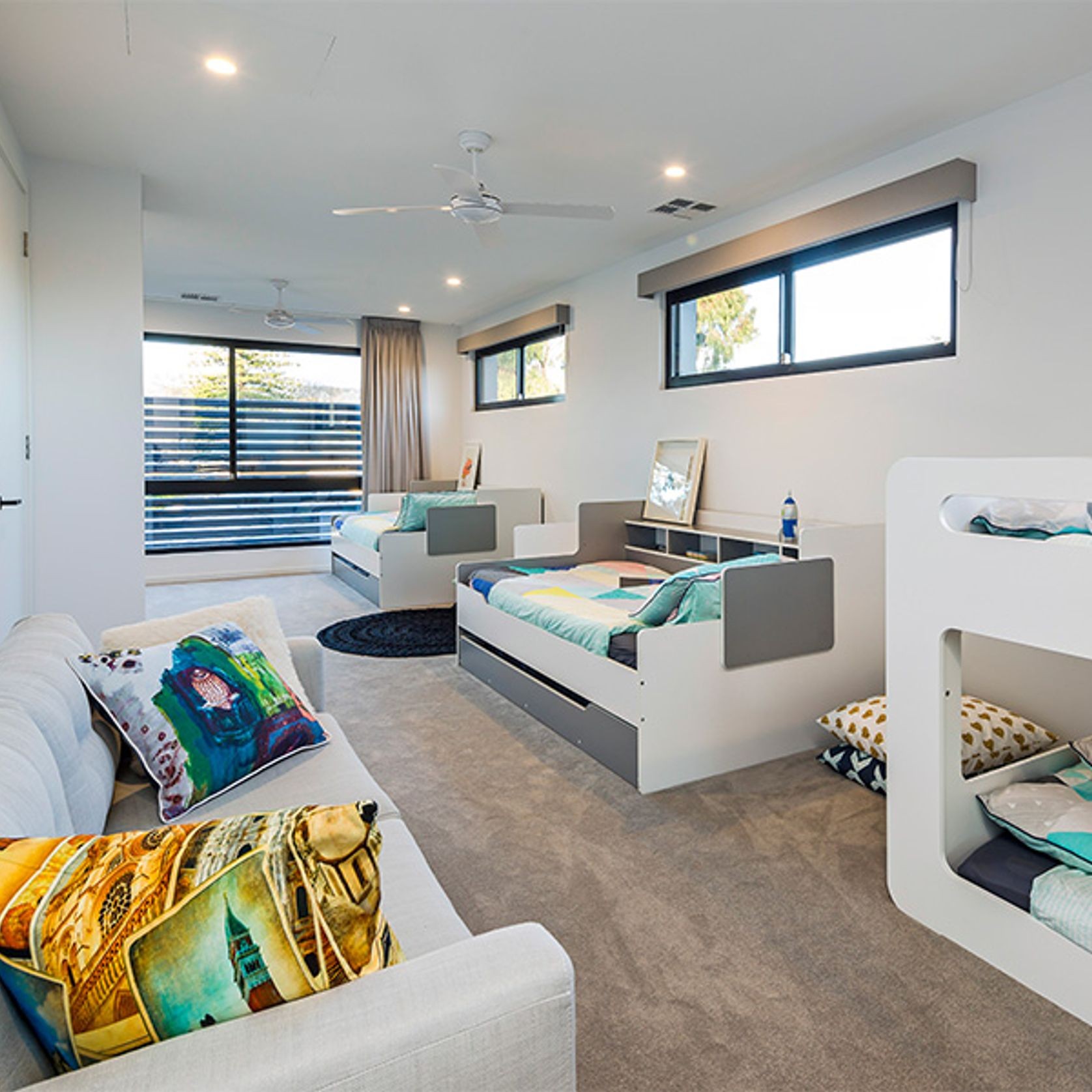 Sliding Window gallery detail image