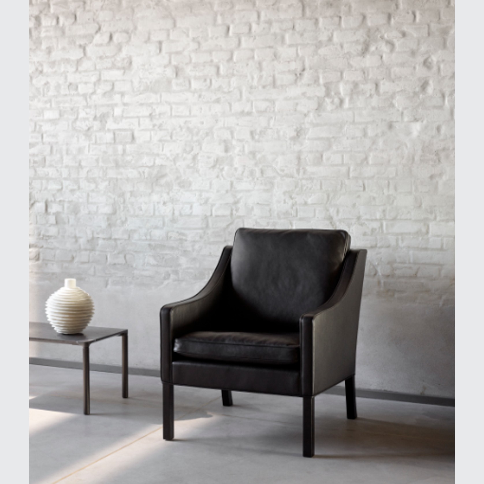 Mogensen 2207 Club Chair by Fredericia gallery detail image