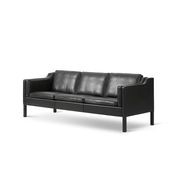 Club 2213 Sofa 3-Seater by Fredericia gallery detail image