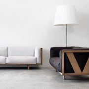 EJ555-3 Sofa by Erik Jørgensen gallery detail image