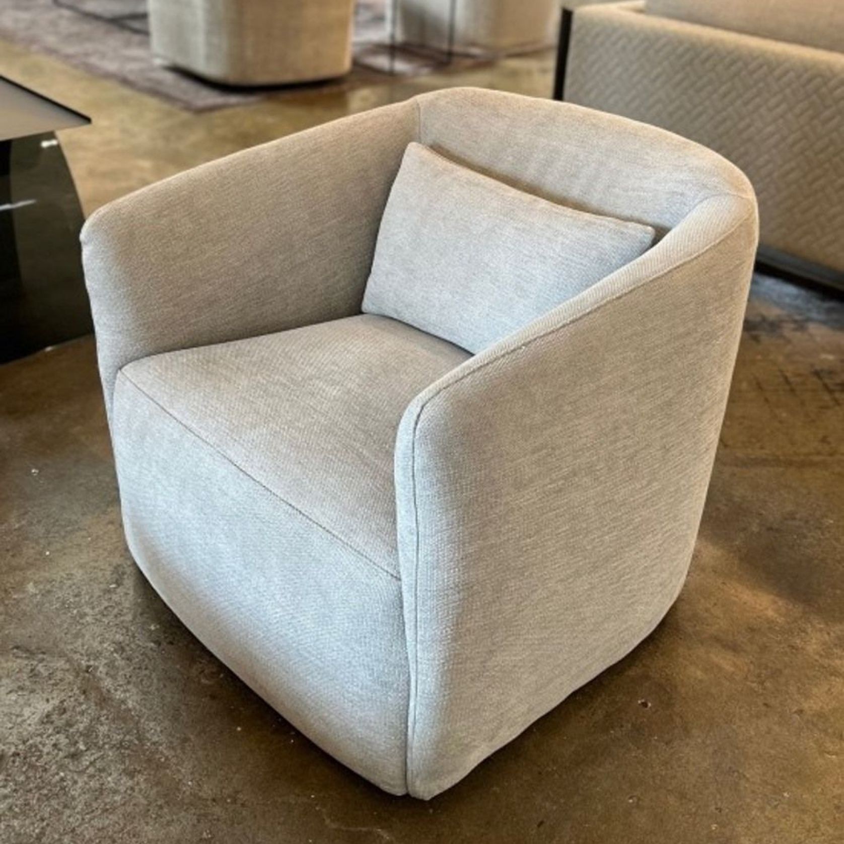 Ava chair gallery detail image