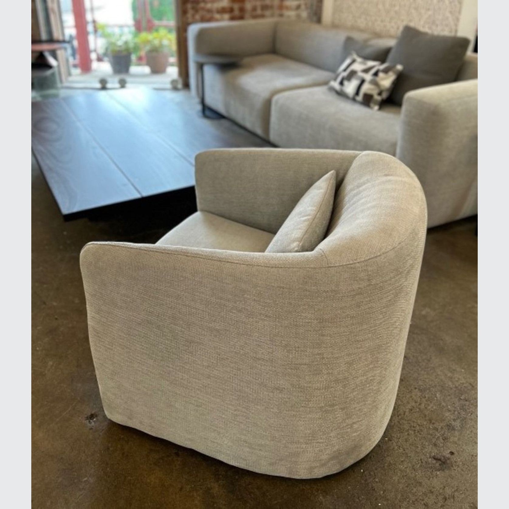 Ava chair gallery detail image