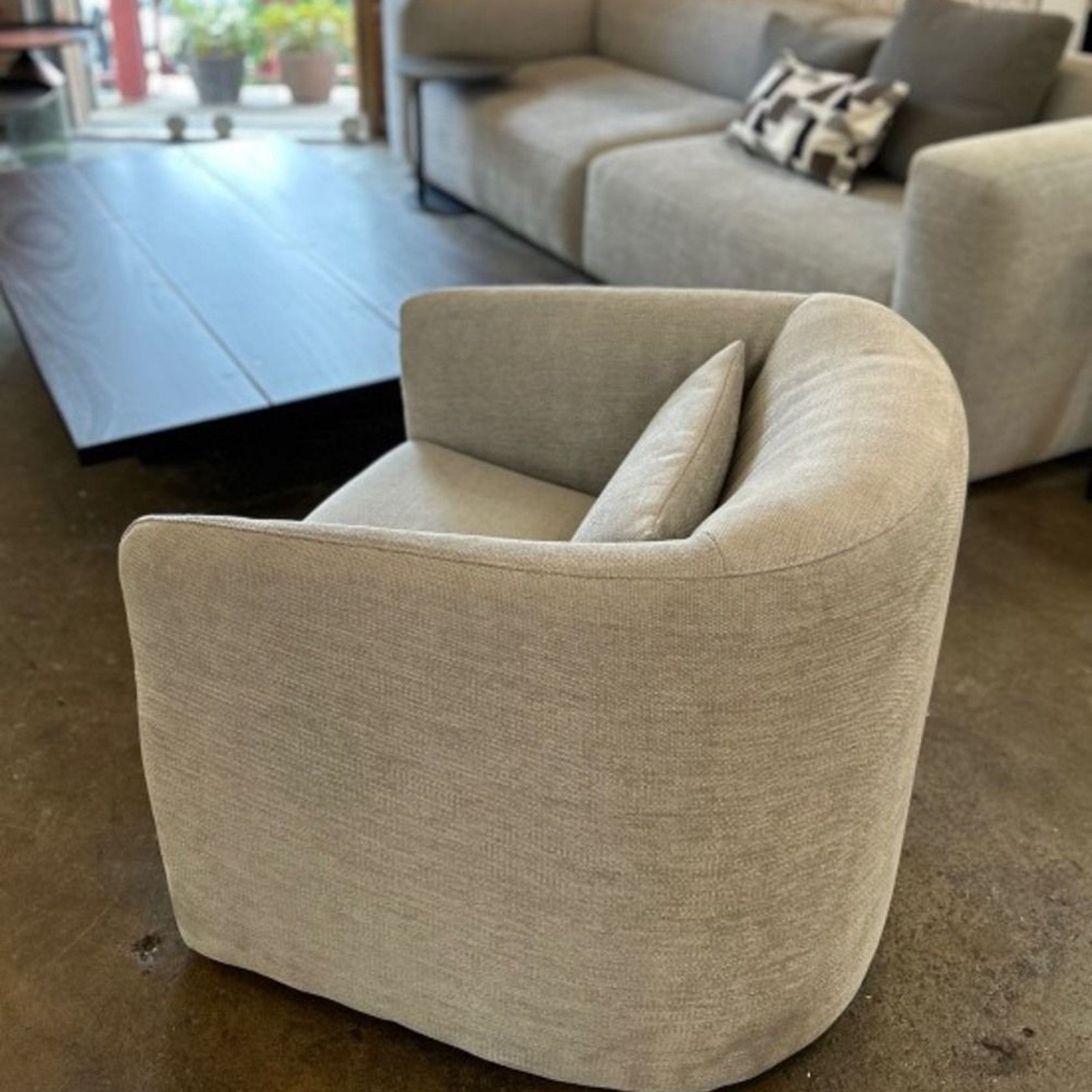 Ava chair gallery detail image