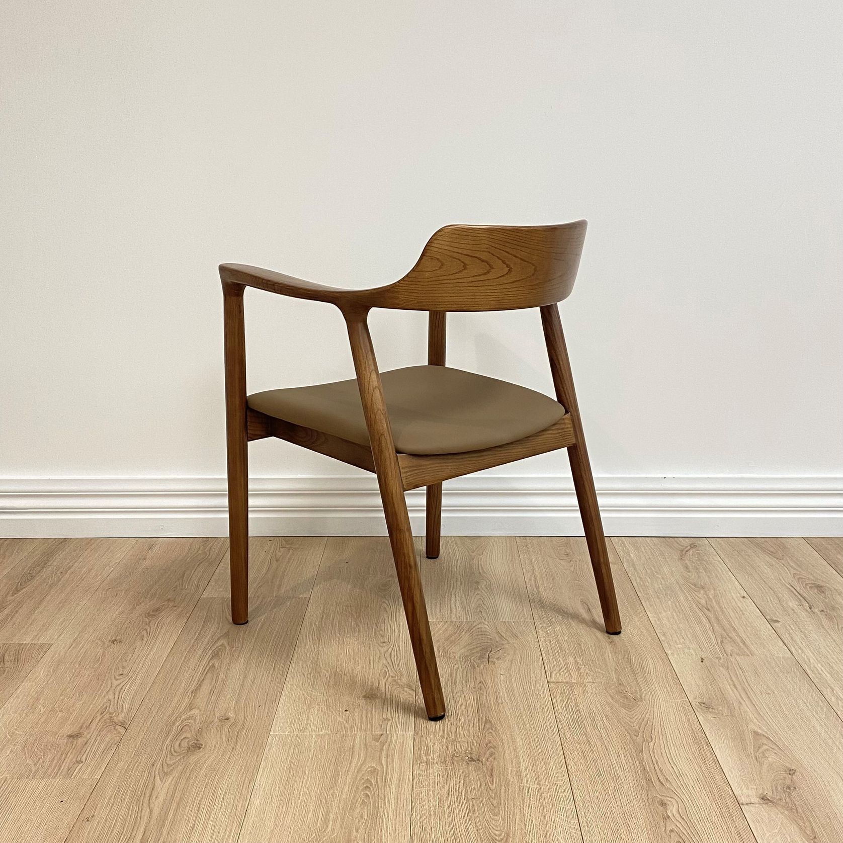 Kinsey Mid-Century Dining Chair gallery detail image
