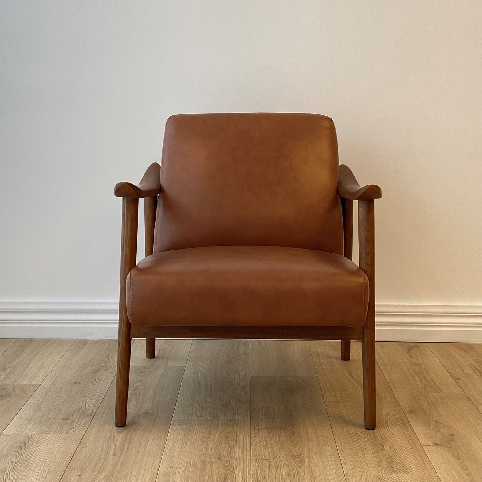 Spencer Mid-Century Leather Chair | Saddle gallery detail image