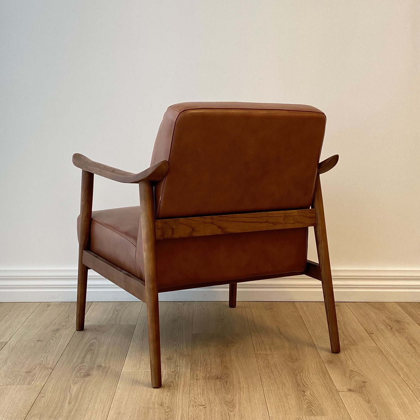 Spencer Mid-Century Leather Chair | Saddle gallery detail image