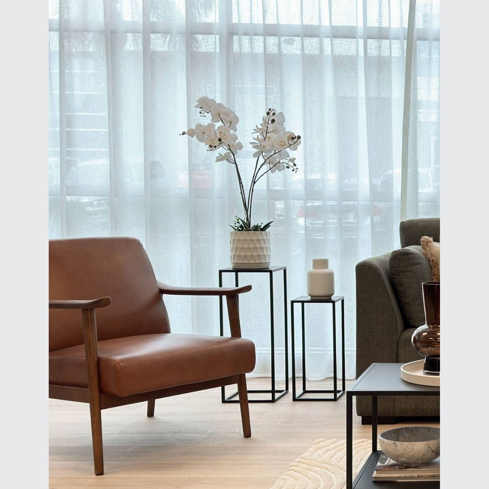 Spencer Mid-Century Leather Chair | Saddle gallery detail image