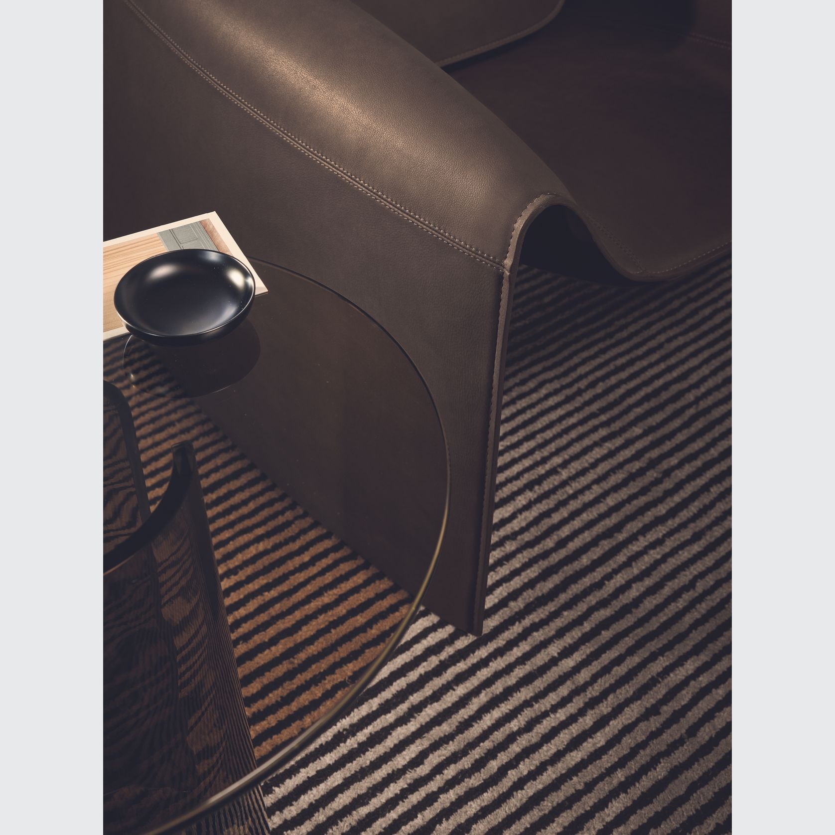 Le Club Armchair gallery detail image