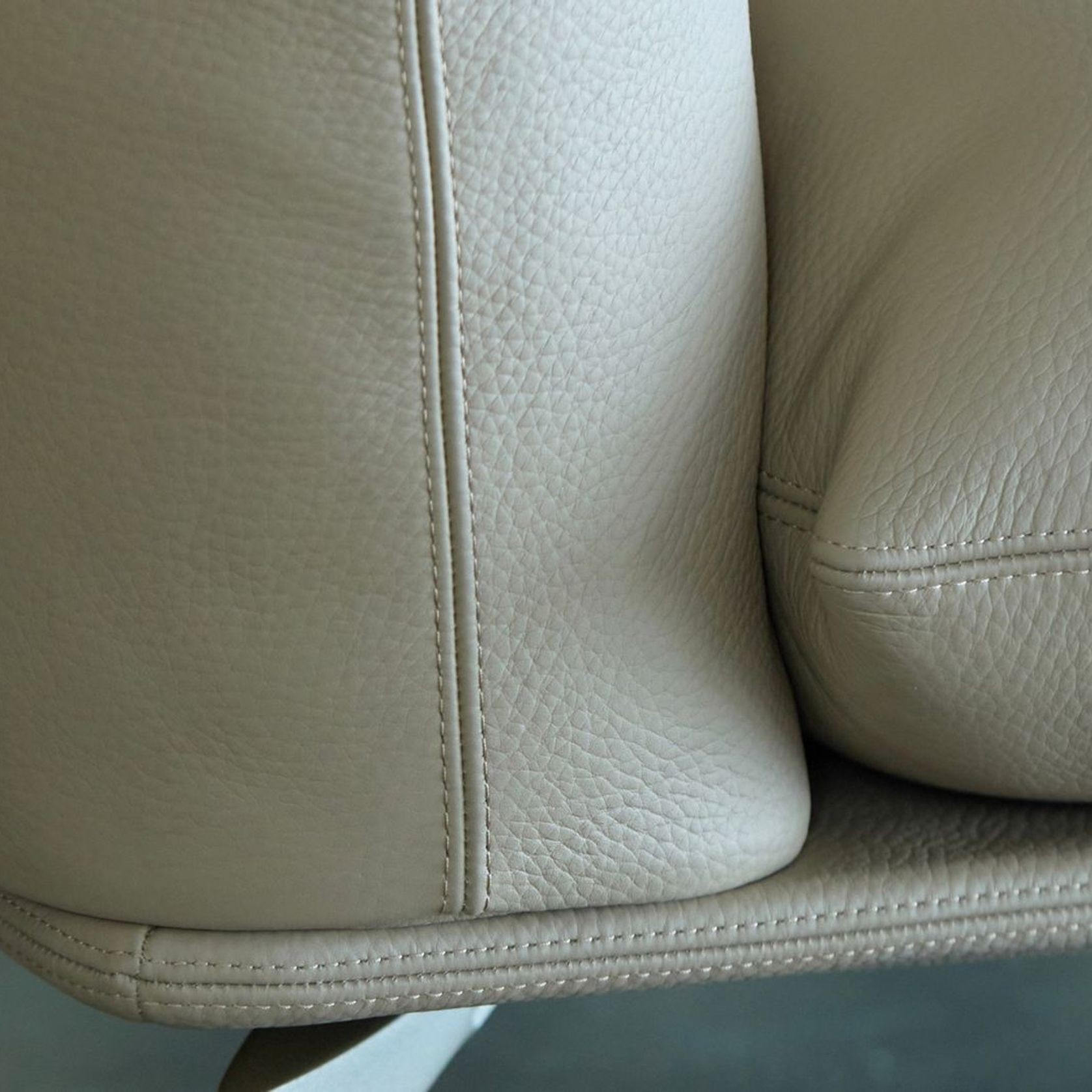 Residence Sofa gallery detail image