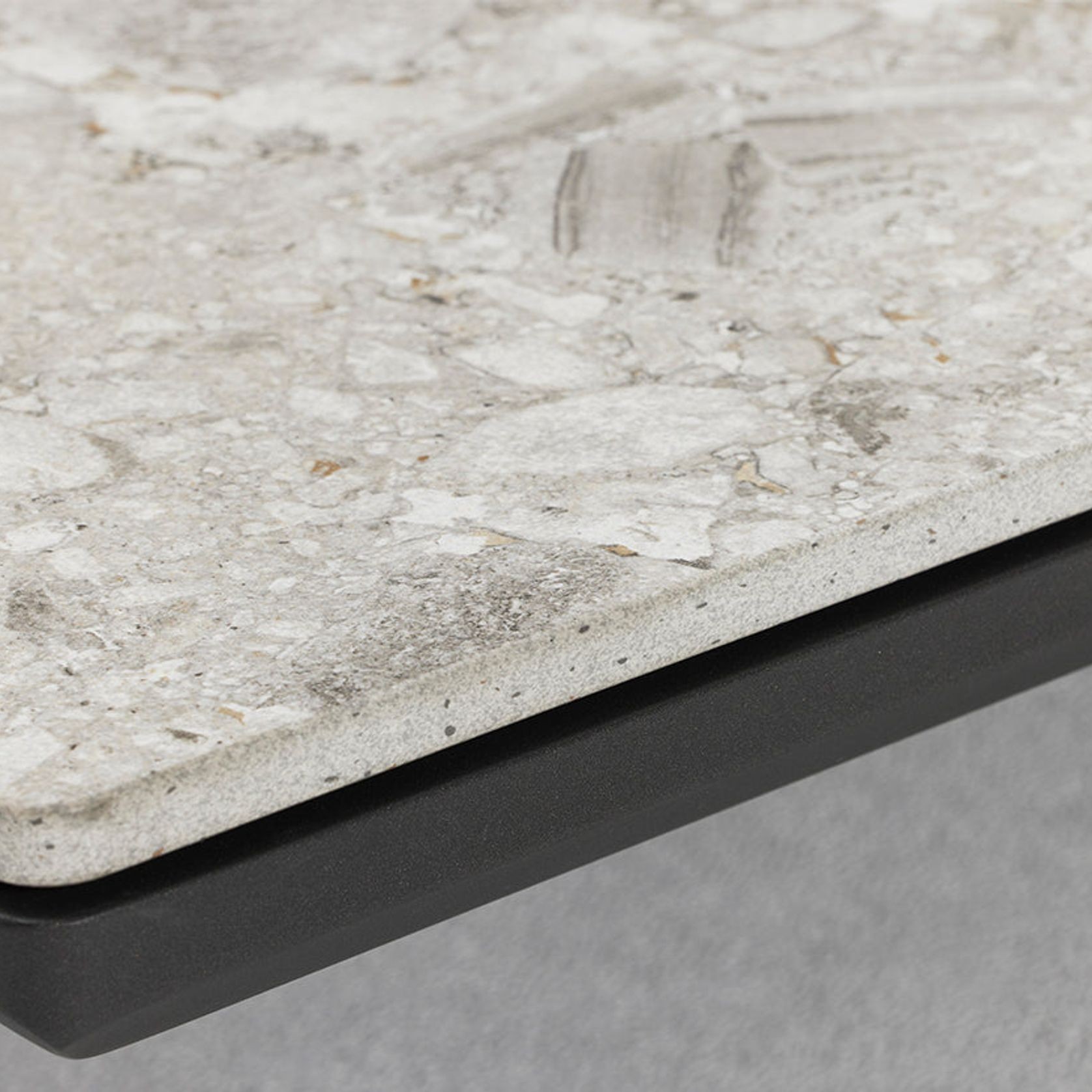 Addis | Alu Sofa gallery detail image