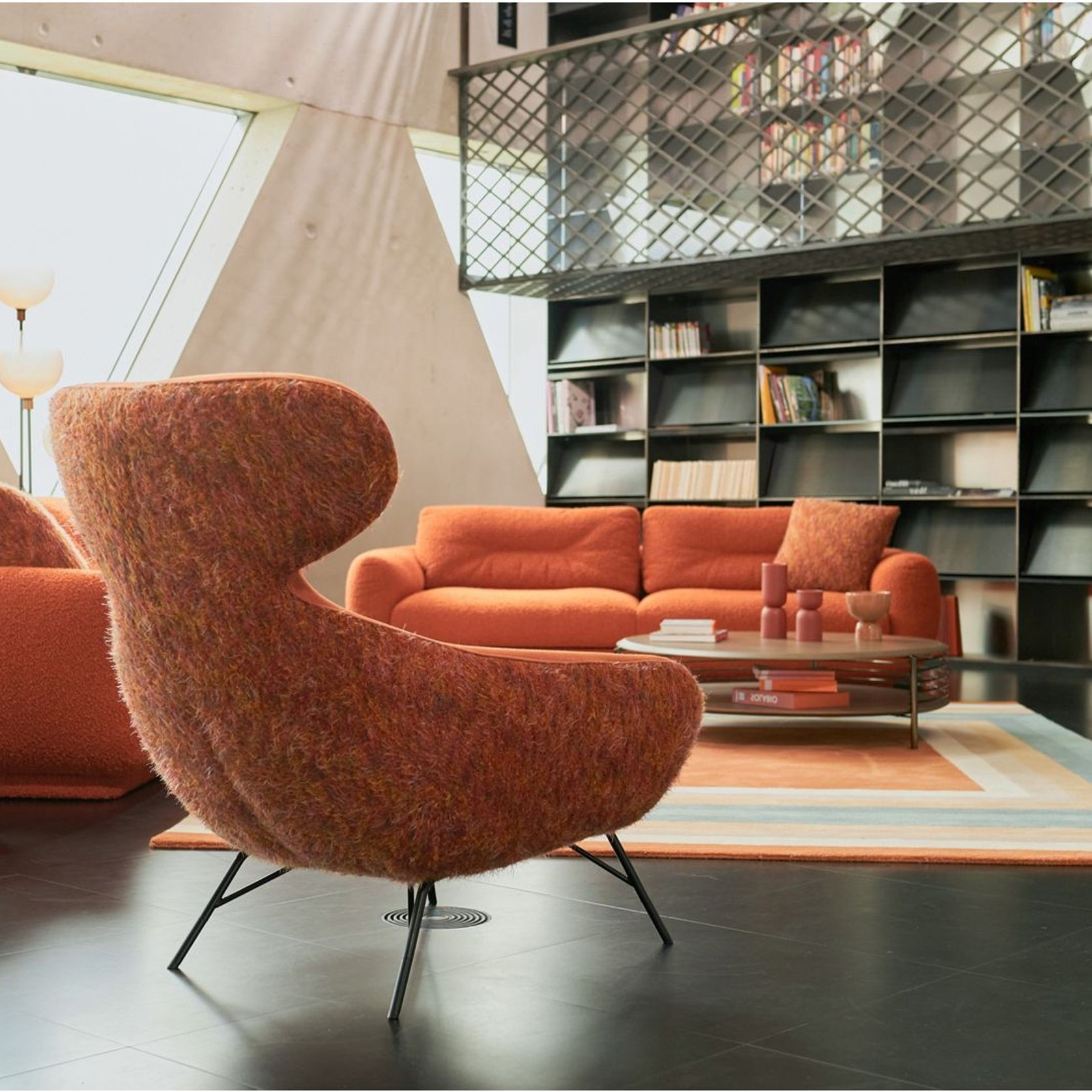 Spoutnik Lounge Armchair gallery detail image