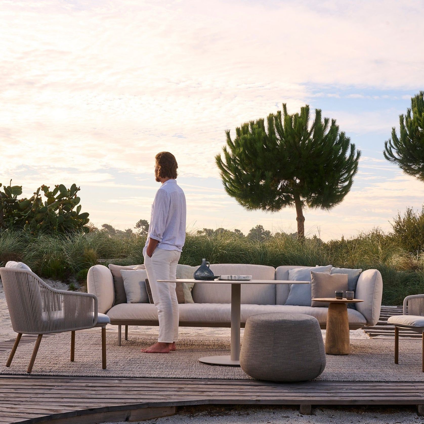 Sen |ja | Sofa gallery detail image