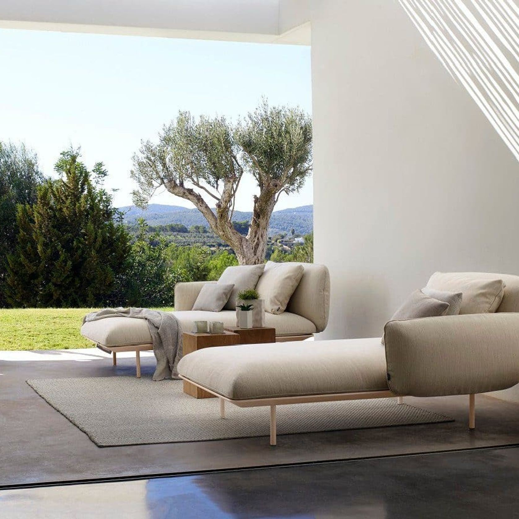 Sen |ja | Sofa gallery detail image