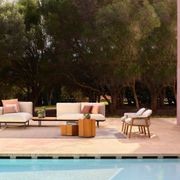 Sen |ja | Sofa gallery detail image