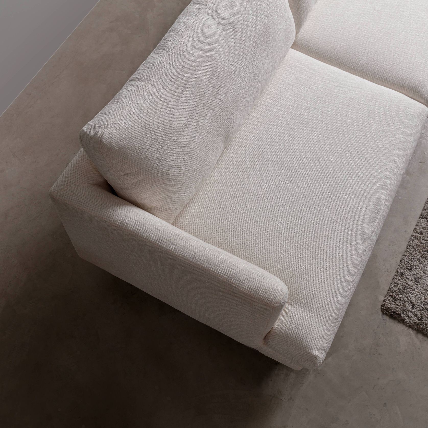 Windsor Sofa | Off White gallery detail image