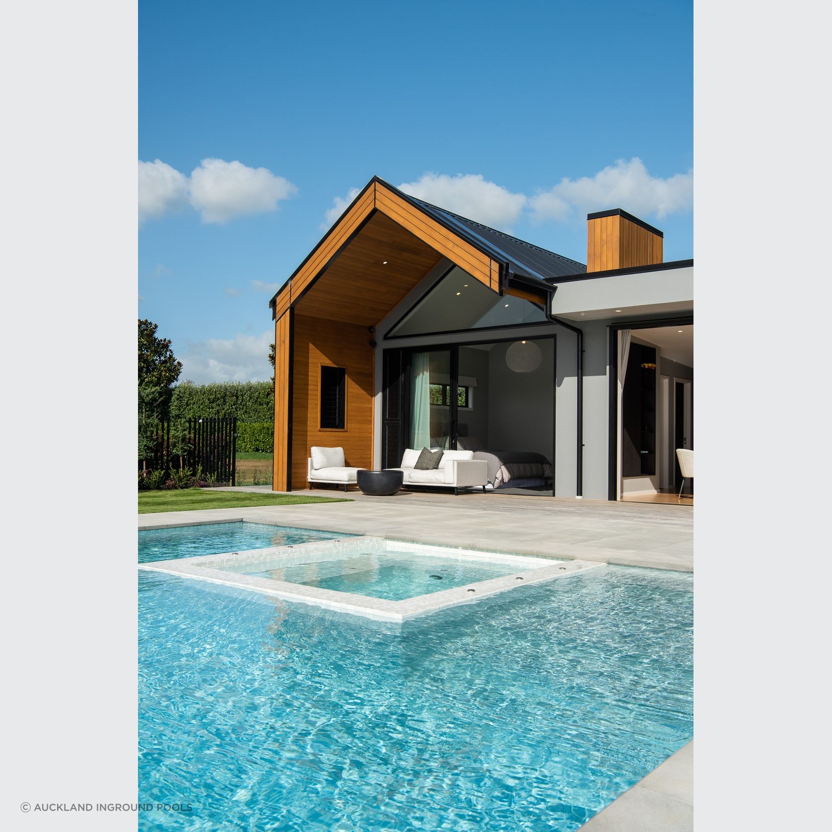 Custom Pool & Spa gallery detail image